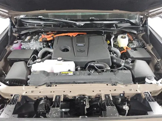 2025 TOYOTA TUNDRA CREWMAX LIMITED  