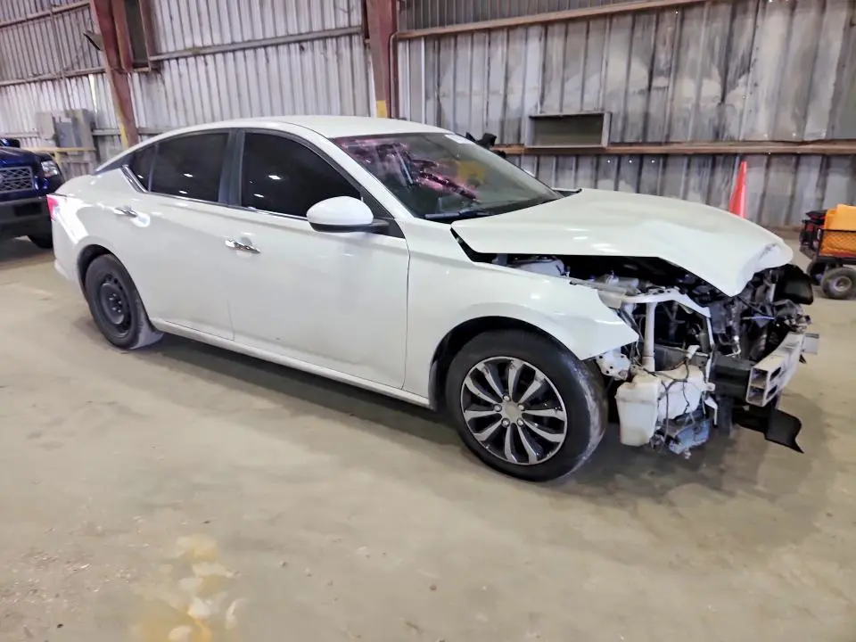 2020 NISSAN ALTIMA S  