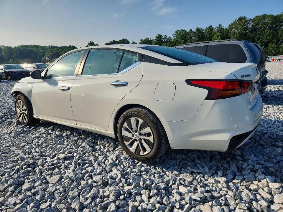 2024 NISSAN ALTIMA S  