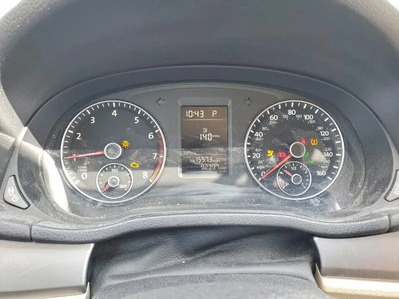 2015 VOLKSWAGEN PASSAT S  