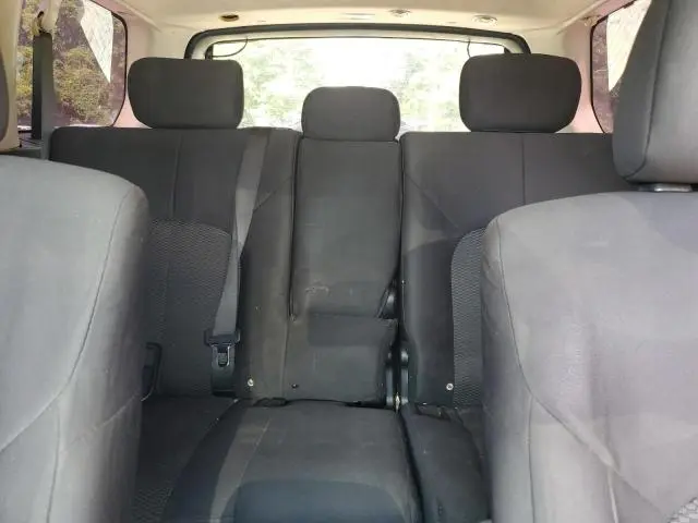 2011 MITSUBISHI ENDEAVOR LS