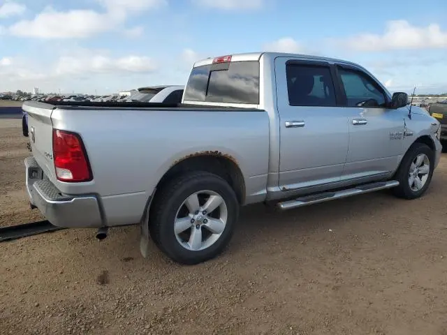 2016 RAM 1500 SLT