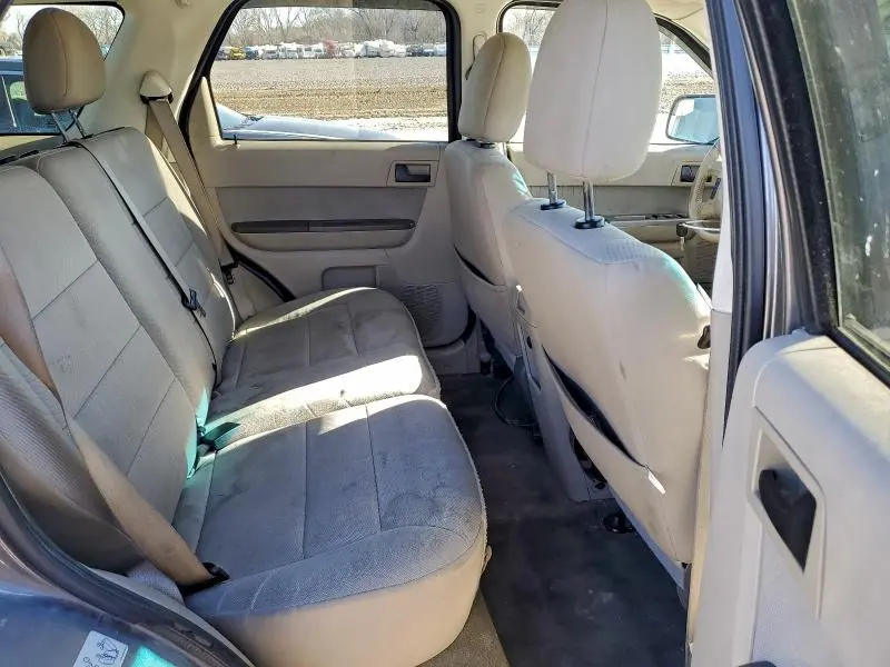 2011 FORD ESCAPE XLT  