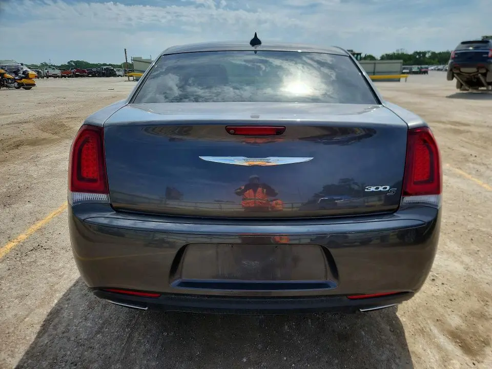 2019 CHRYSLER 300 S  