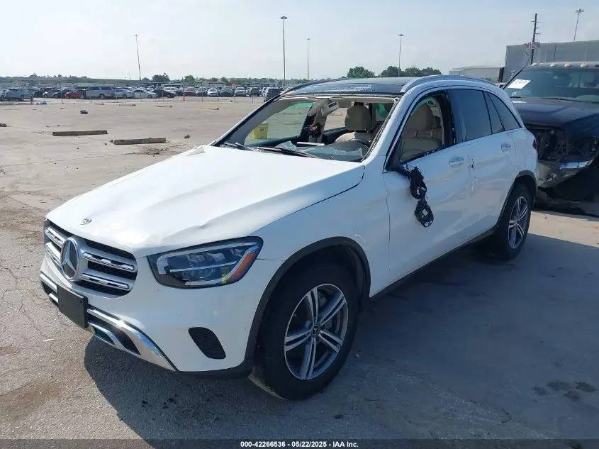 2020 MERCEDES-BENZ GLC 300  