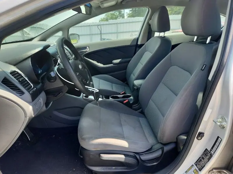 2018 KIA FORTE LX  