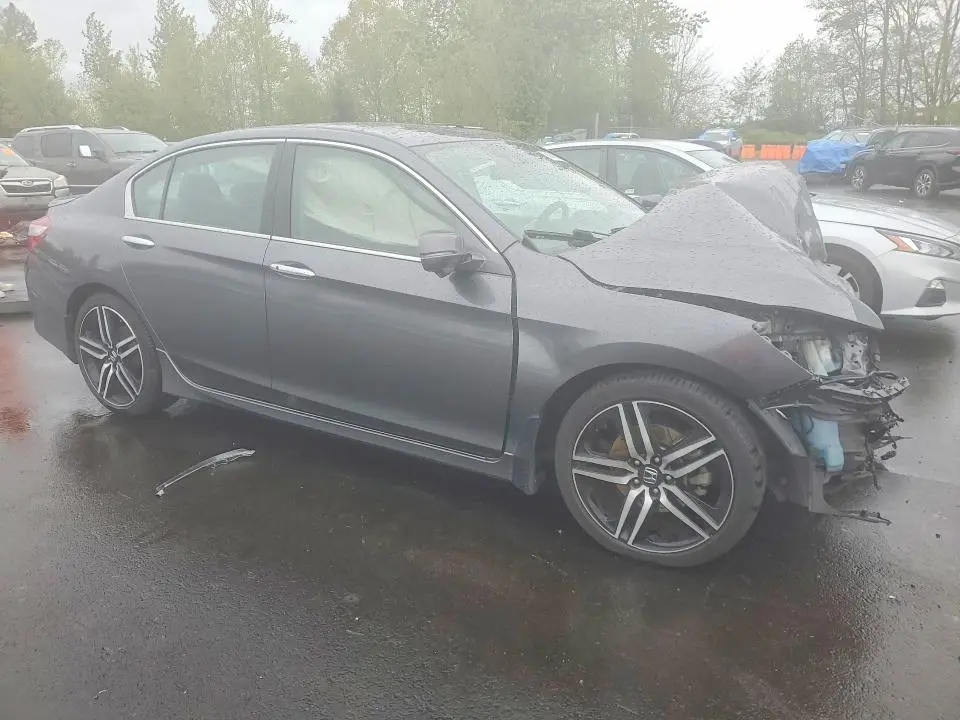 2017 HONDA ACCORD TOURING  