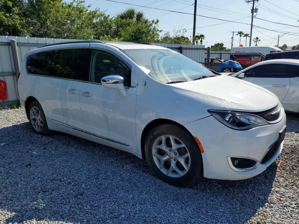2018 CHRYSLER PACIFICA LIMITED  
