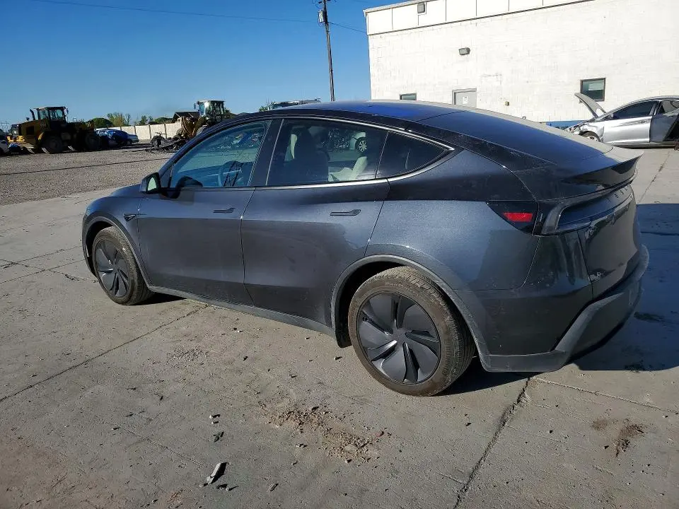 2026 TESLA MODEL Y   