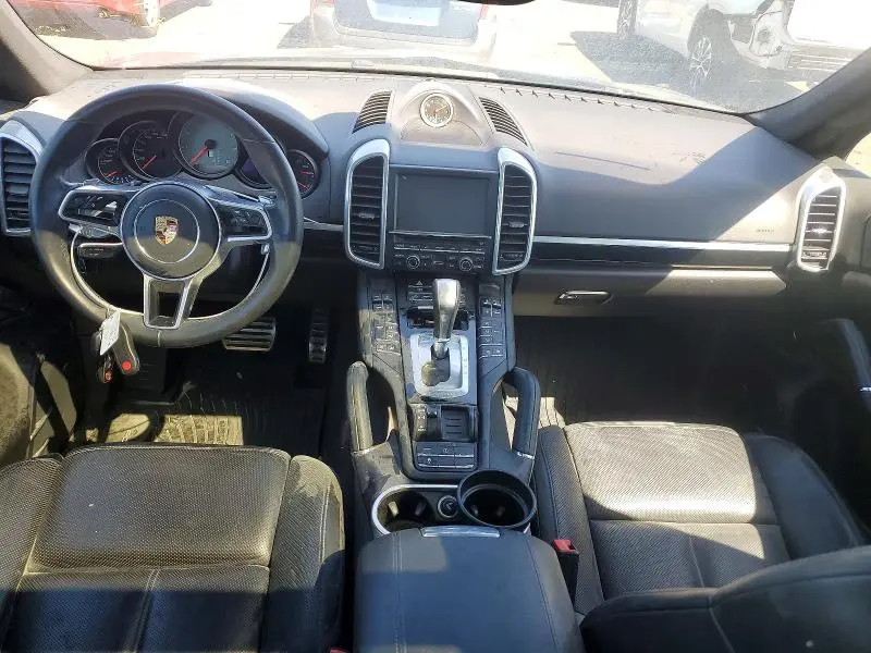 2016 PORSCHE CAYENNE S  