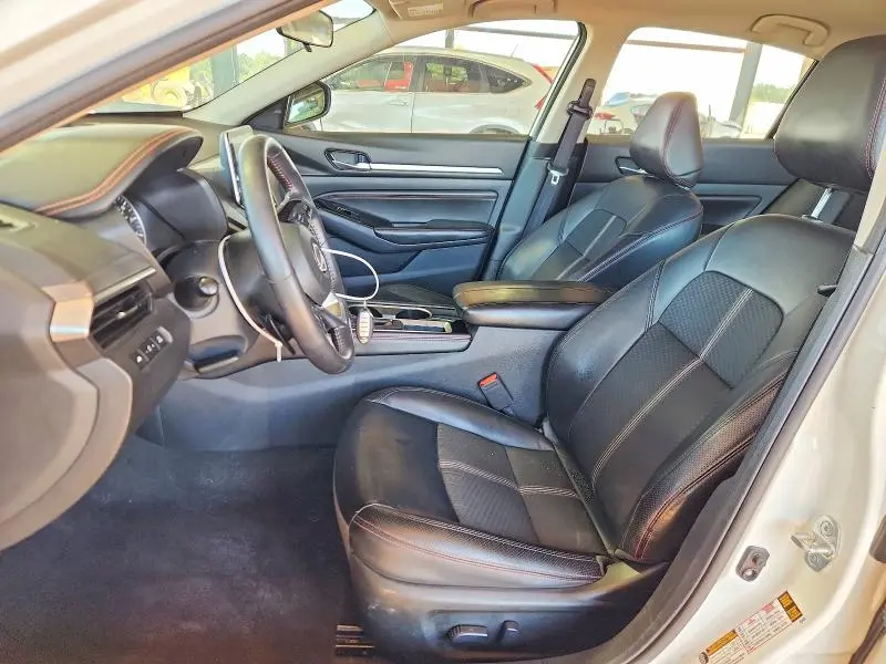 2023 NISSAN ALTIMA SR  