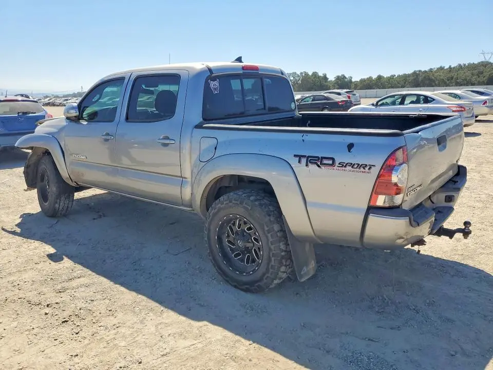 2015 TOYOTA TACOMA V6  