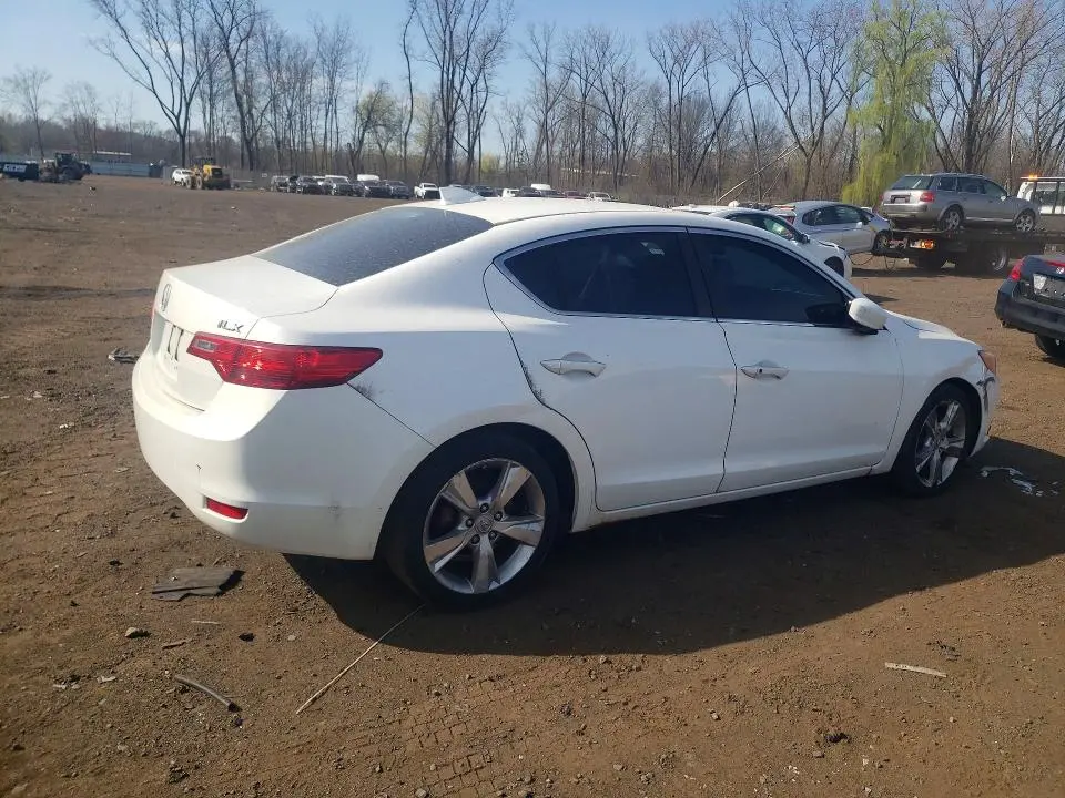 2013 ACURA ILX 20 PREMIUM  