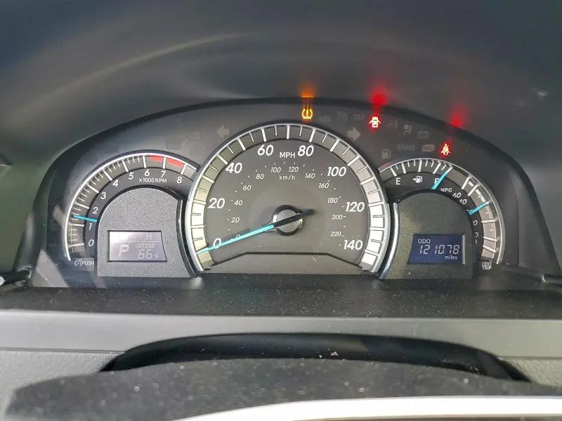 2012 TOYOTA CAMRY BASE  