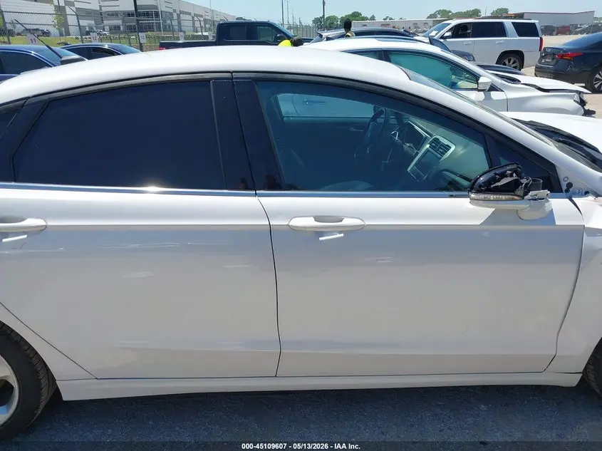 2016 FORD FUSION SE