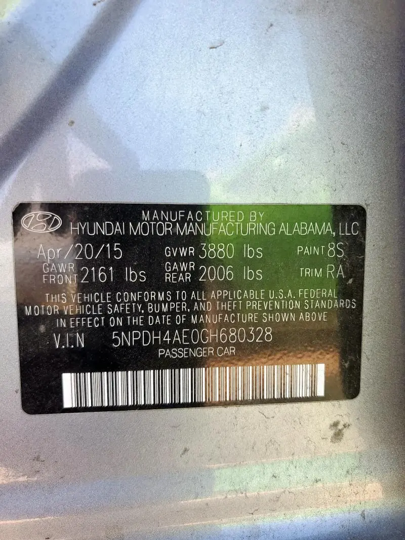 2016 HYUNDAI ELANTRA SE  