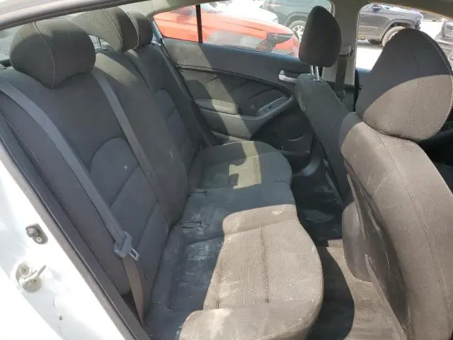 2017 KIA FORTE LX  