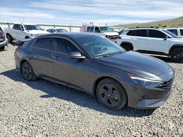 2021 HYUNDAI ELANTRA SEL  