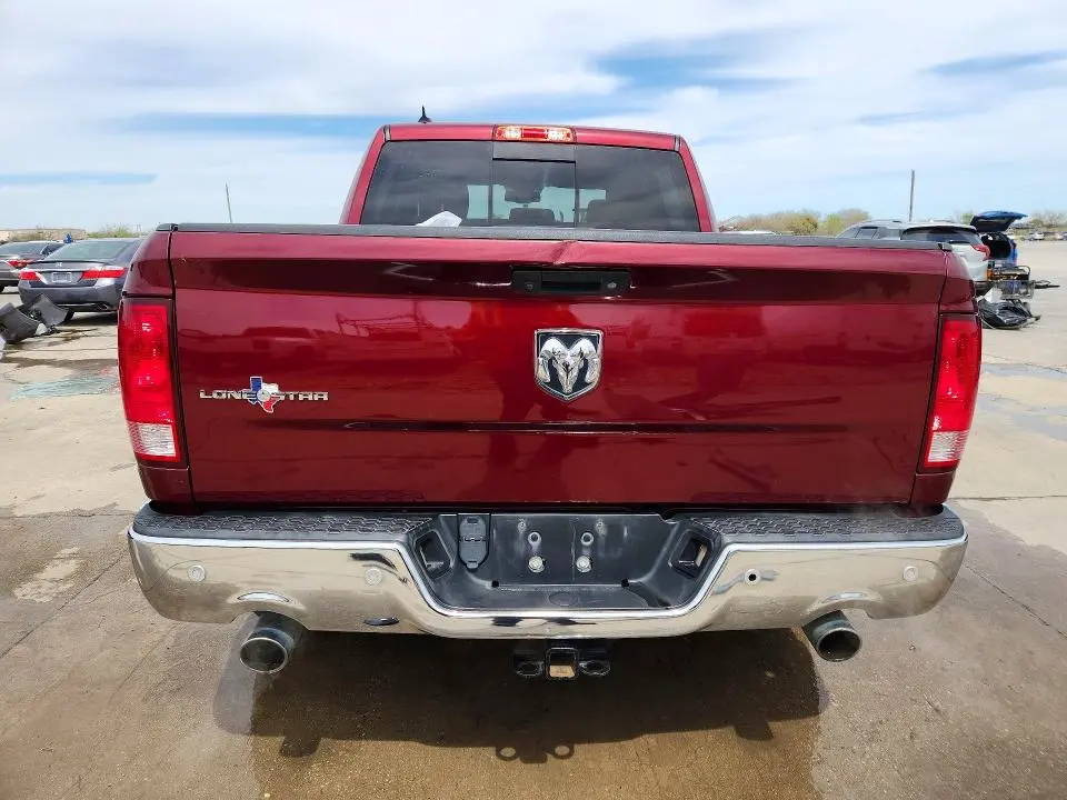2018 RAM 1500 SLT  