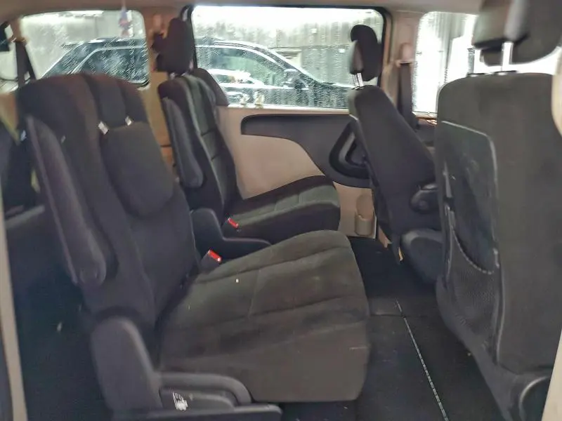 2012 DODGE GRAND CARAVAN SE  