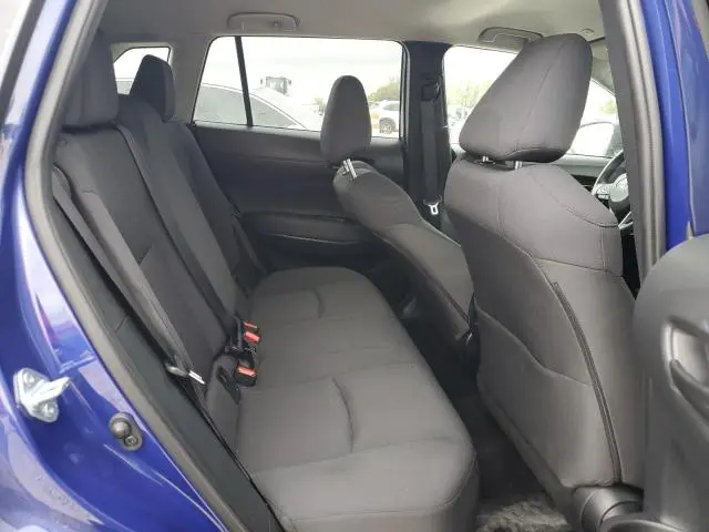 2024 TOYOTA COROLLA CROSS LE
