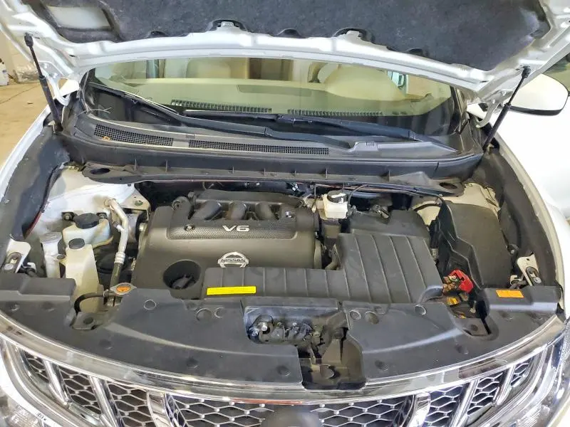 2011 NISSAN MURANO S  