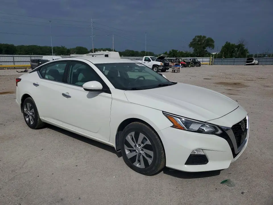 2020 NISSAN ALTIMA S  