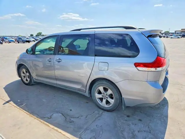 2011 TOYOTA SIENNA LE  