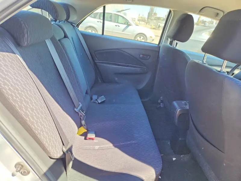 2010 TOYOTA YARIS BASE  