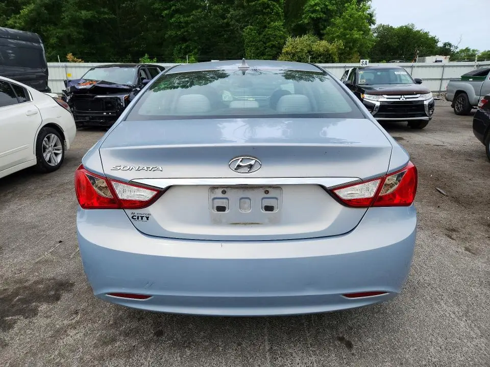 2013 HYUNDAI SONATA GLS  