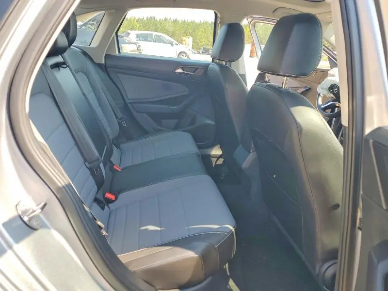 2025 VOLKSWAGEN JETTA SE  