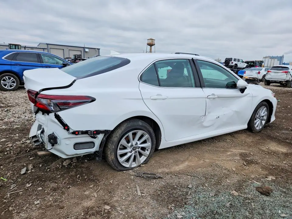 2024 TOYOTA CAMRY LE  