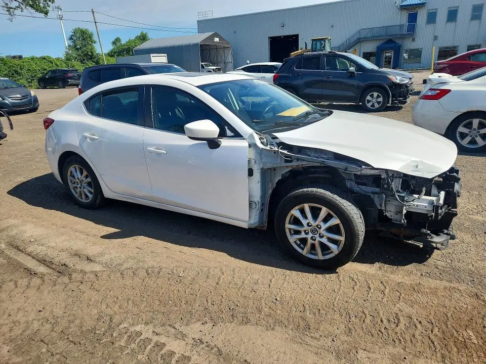 2014 MAZDA 3 TOURING  
