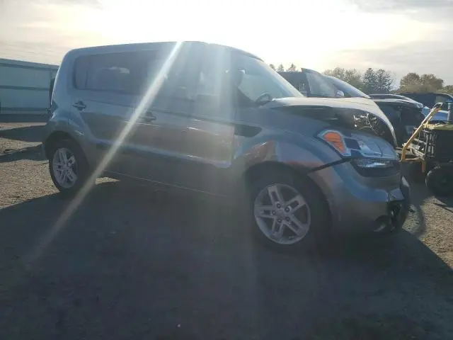 2011 KIA SOUL +  