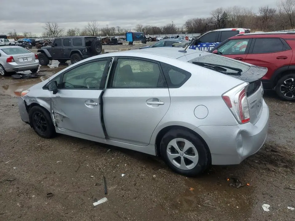 2012 TOYOTA PRIUS THREE  