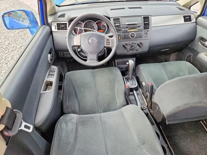 2011 NISSAN VERSA 1.8 S  