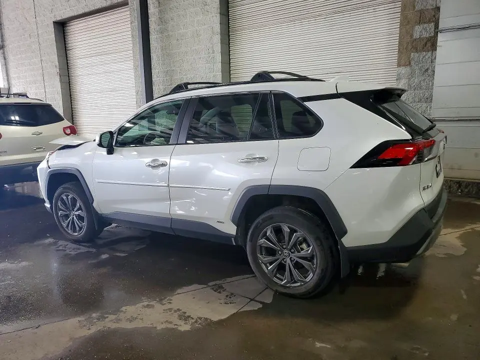 2024 TOYOTA RAV4 LIMITED  