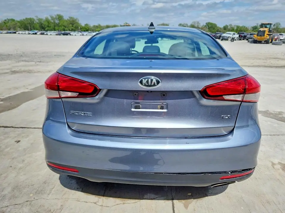 2017 KIA FORTE EX  