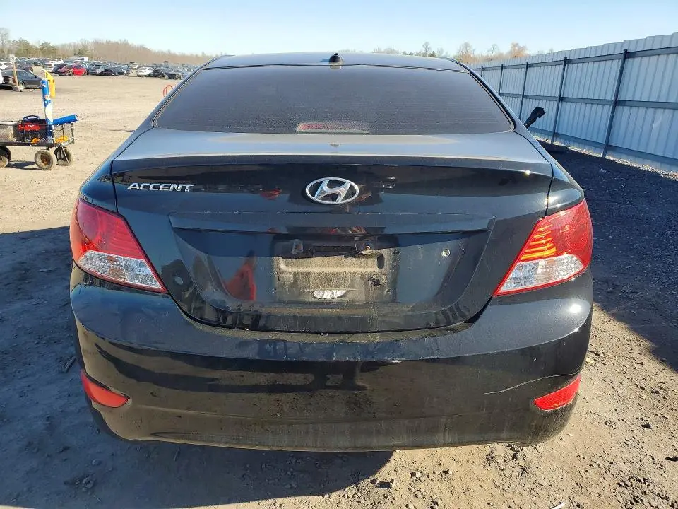 2012 HYUNDAI ACCENT GLS  