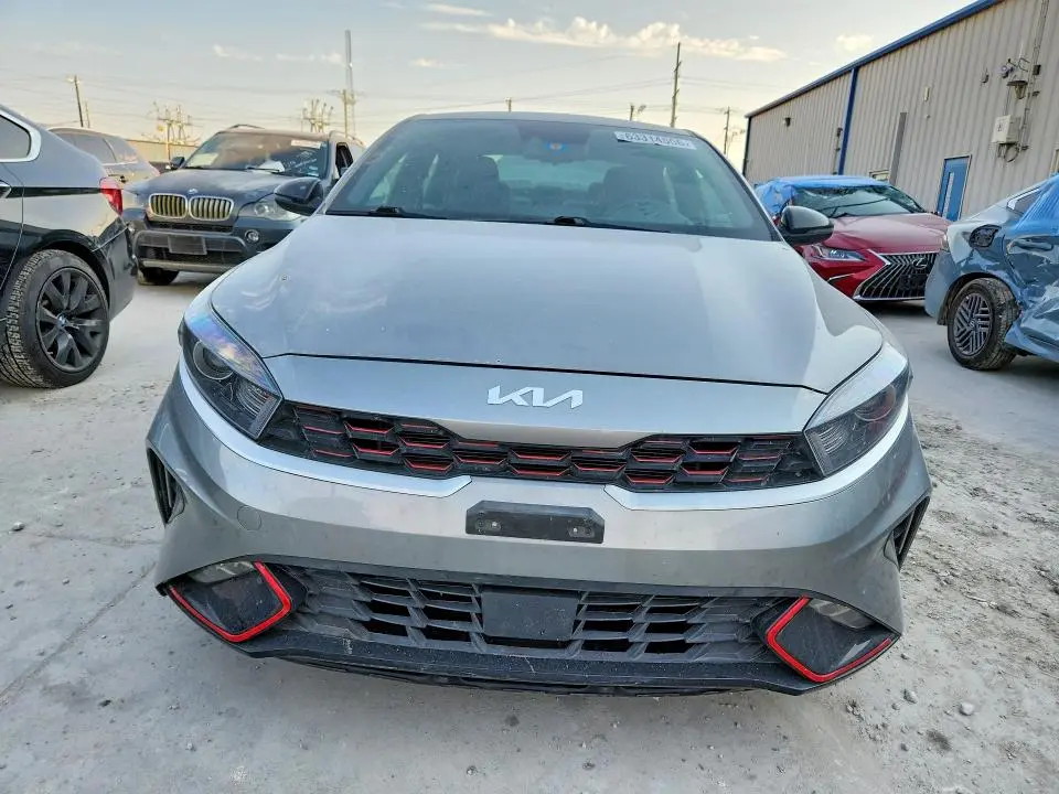 2023 KIA FORTE GT LINE  