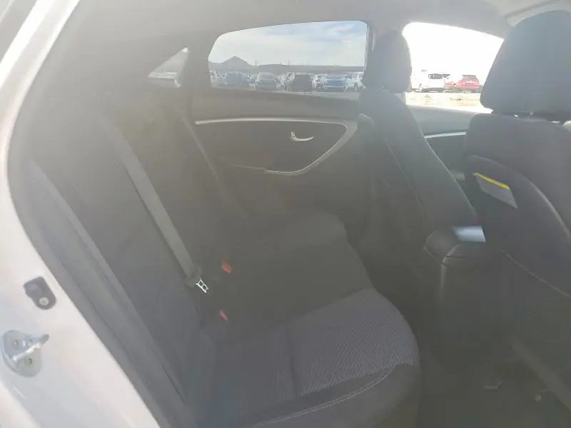 2017 HYUNDAI ELANTRA GT BASE  