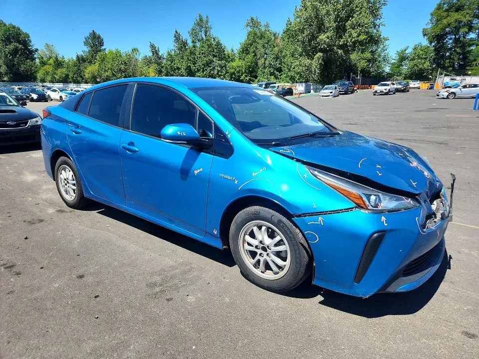 2020 TOYOTA PRIUS LE  