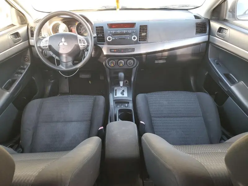 2013 MITSUBISHI LANCER SE