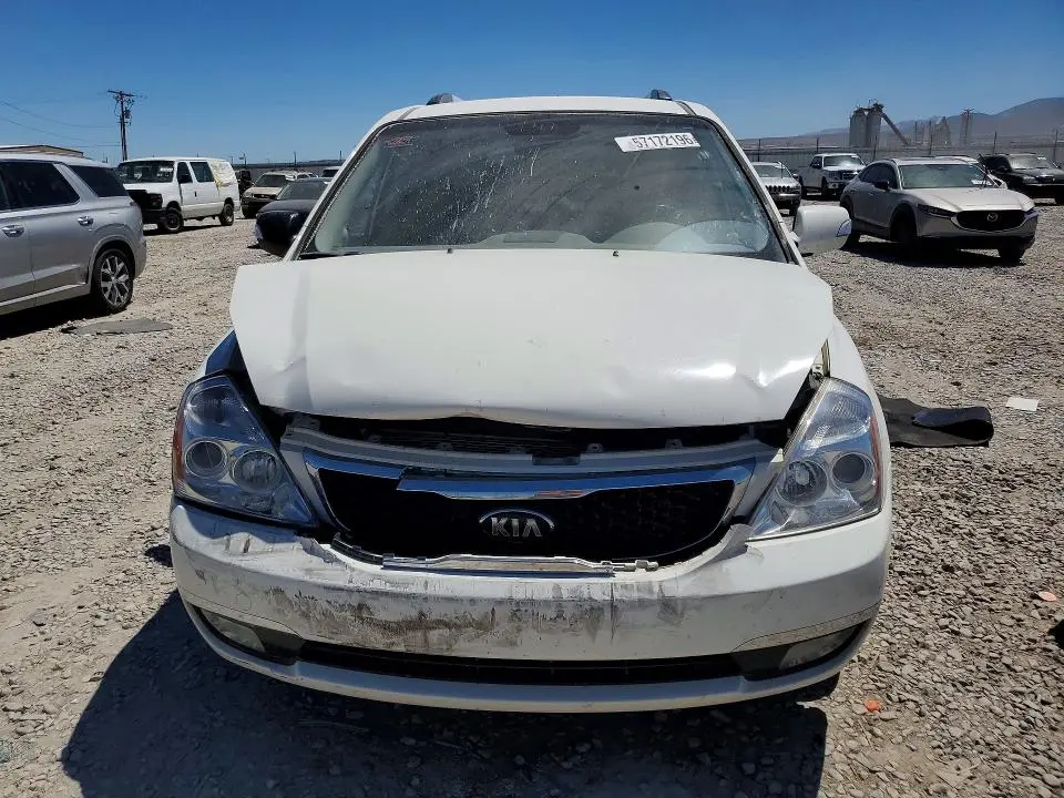 2014 KIA SEDONA LX  