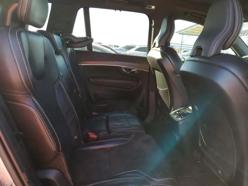 2019 VOLVO XC90 T5 R-DESIGN  