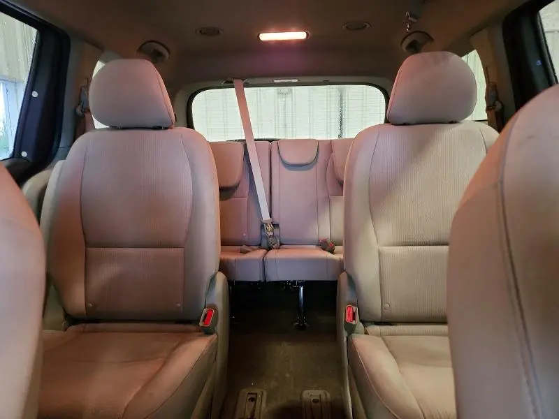 2021 KIA SEDONA LX  