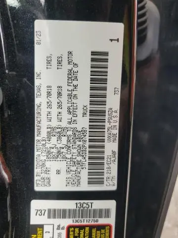 2023 TOYOTA TUNDRA CREWMAX SR  