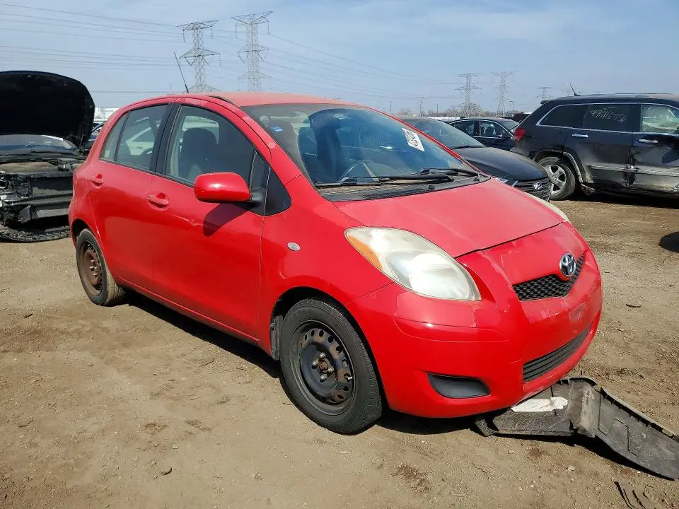 2011 TOYOTA YARIS BASE  