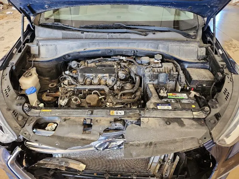 2018 HYUNDAI SANTA FE SE  