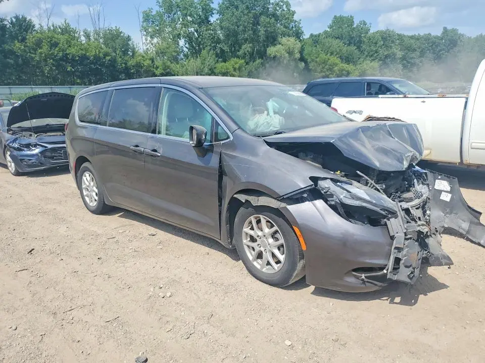 2017 CHRYSLER PACIFICA TOURING  
